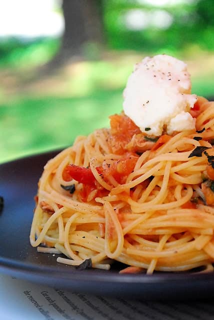 spicy Tuna and Tomato Pasta