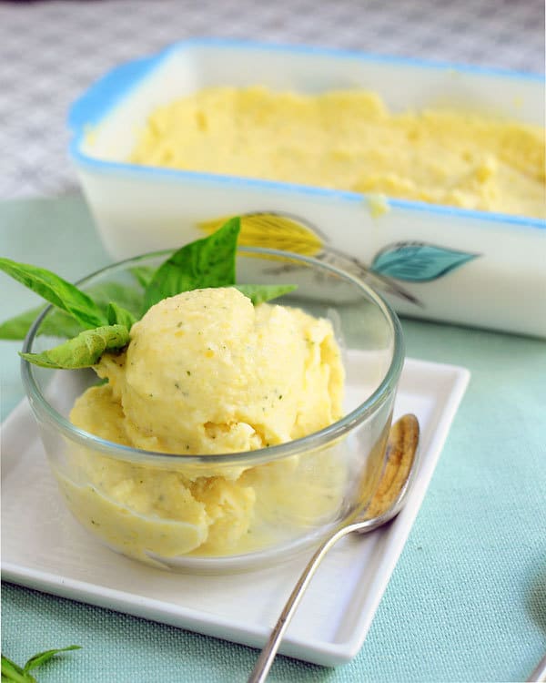 5 Minute Basil Peach Froyo