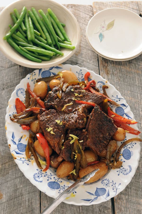 Slow Cooker Peppered Pot Roast